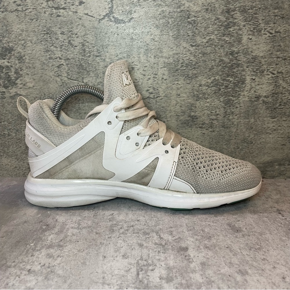 APL Ascend Running Snaeakers Womens sz 7